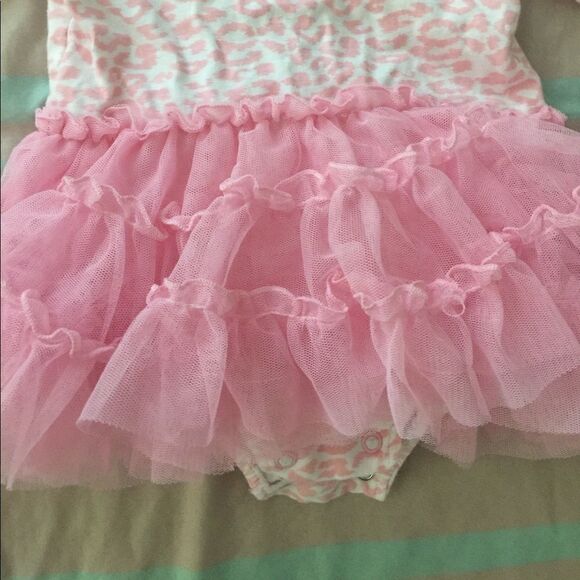 🎉1 HR Sale🎉First impressions baby girl dress👧 - Picture 2 of 7